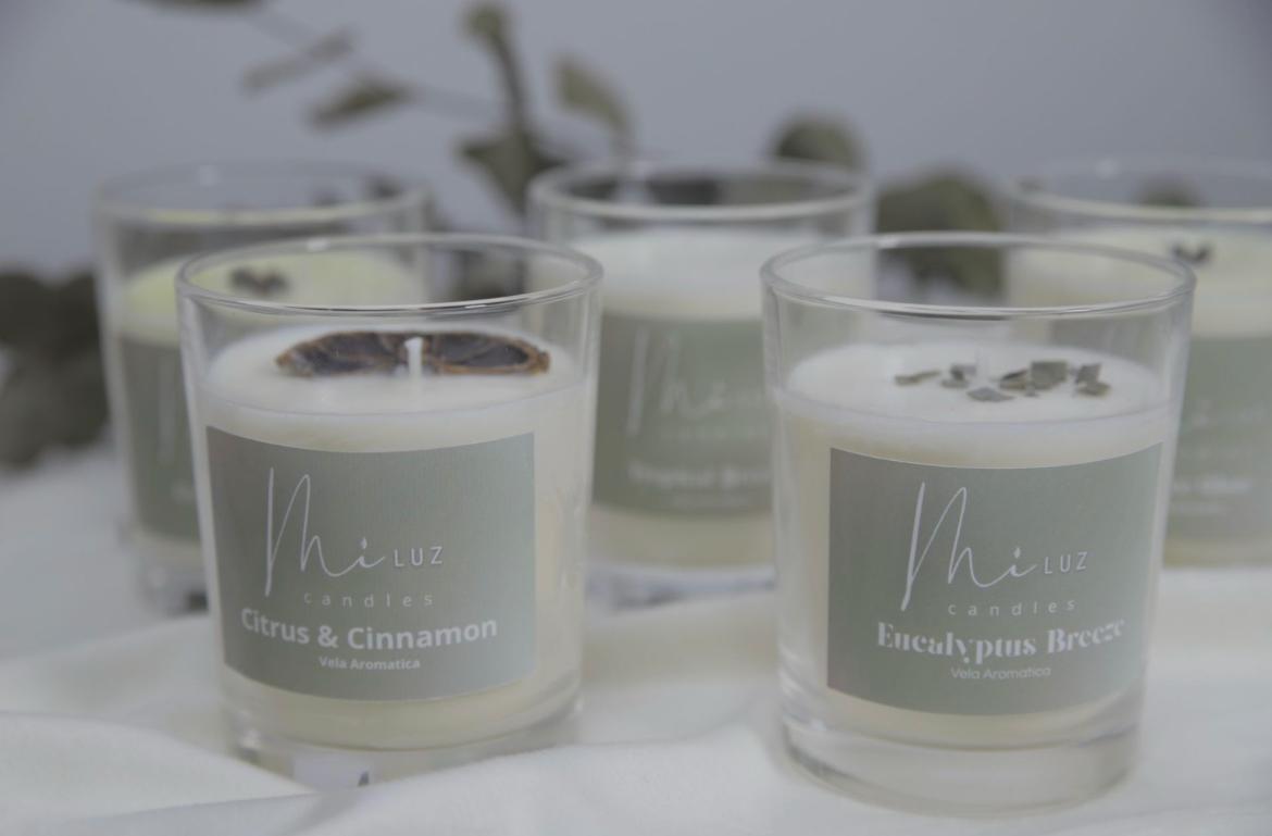 Tropical Breeze – Vela artesanal en vaso de cristal
